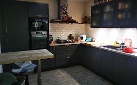 Chambre Avec Salle D'Eau Privee